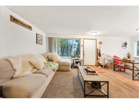220 SE 3rd Avenue Canby OR 97013