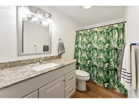 220 SE 3rd Avenue Canby OR 97013