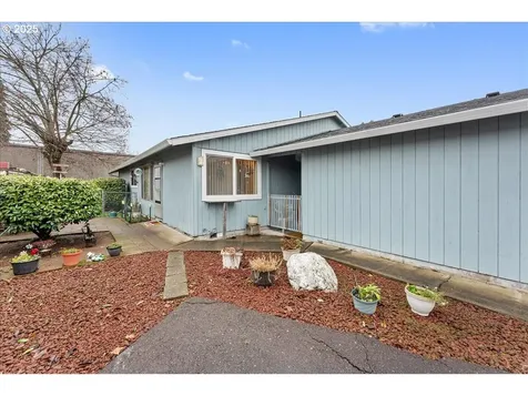 220 SE 3rd Avenue Canby OR 97013