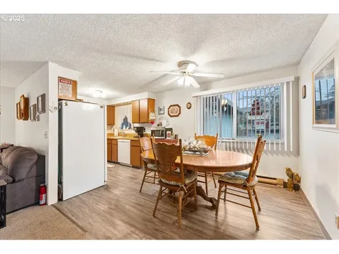 220 SE 3rd Avenue Canby OR 97013
