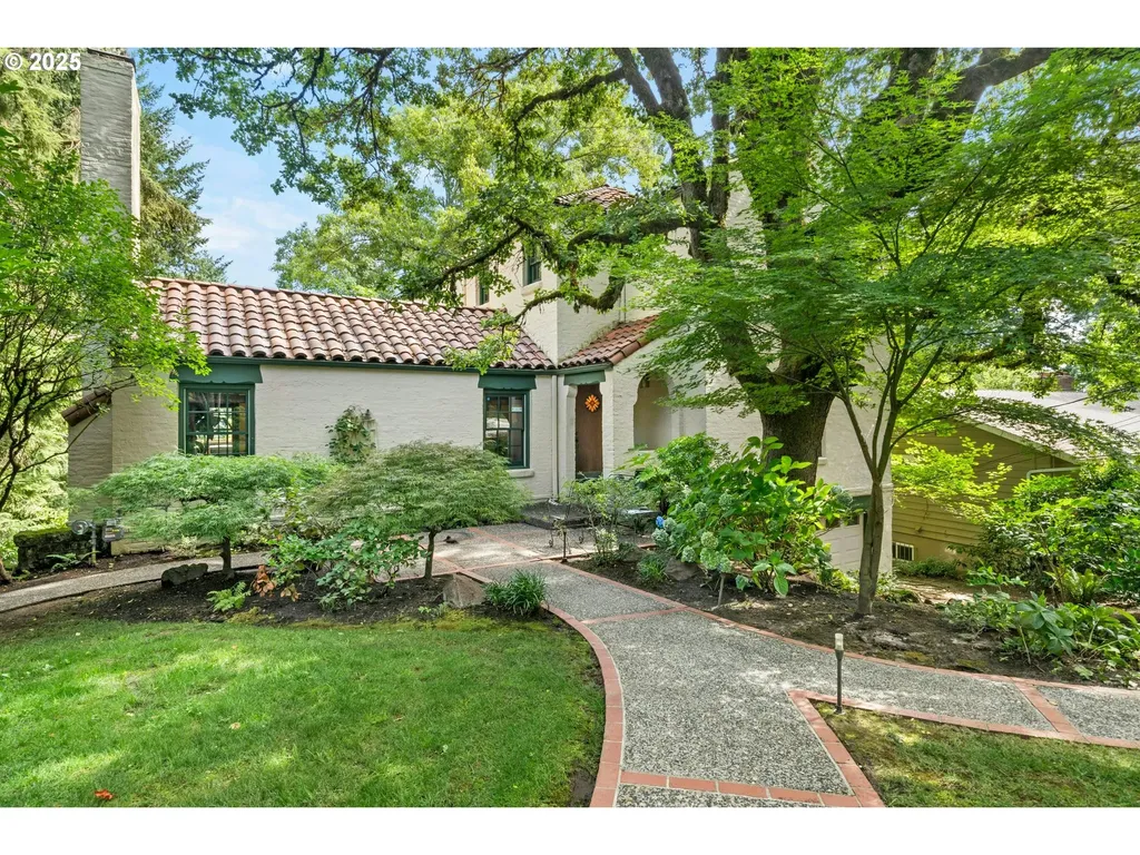 991 SW Westwood Drive Portland OR 97239