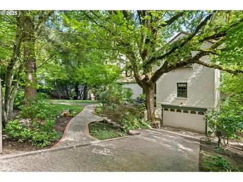 991 SW Westwood Drive Portland OR 97239