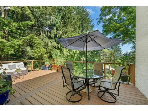 991 SW Westwood Drive Portland OR 97239