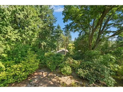 991 SW Westwood Drive Portland OR 97239