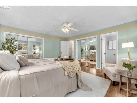 8121 NW Fruit Valley Road Vancouver WA 98665