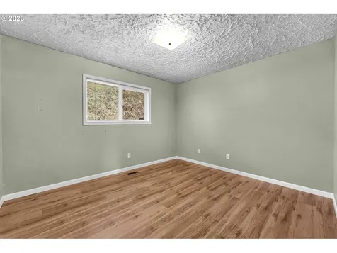 8121 NW Fruit Valley Road Vancouver WA 98665