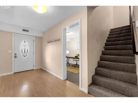 8121 NW Fruit Valley Road Vancouver WA 98665