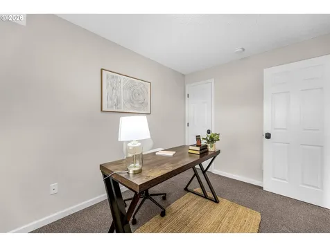 8121 NW Fruit Valley Road Vancouver WA 98665