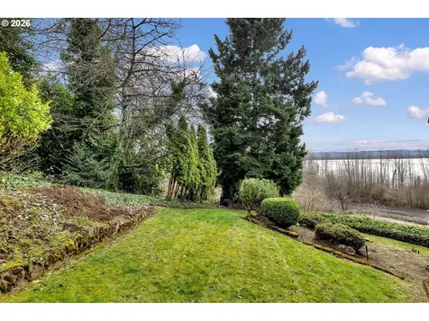 8121 NW Fruit Valley Road Vancouver WA 98665