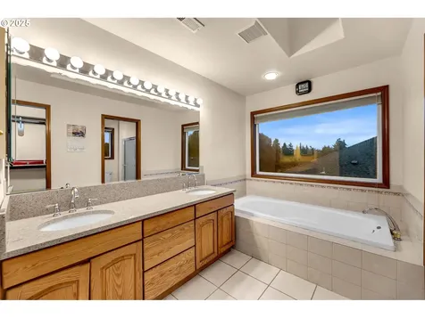 13107 SE 26th Street Vancouver WA 98683