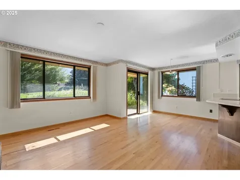 2352 NE 151st Avenue Portland OR 97230