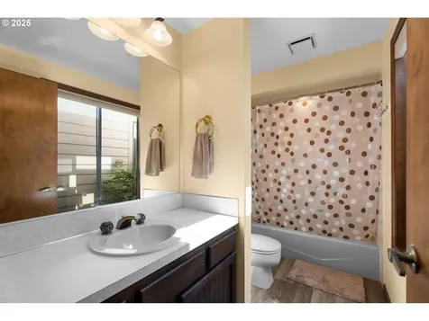 2352 NE 151st Avenue Portland OR 97230