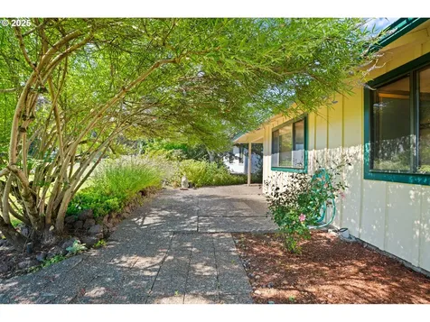 2352 NE 151st Avenue Portland OR 97230