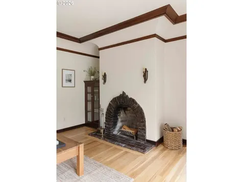 4225 NE Davis Street Portland OR 97213