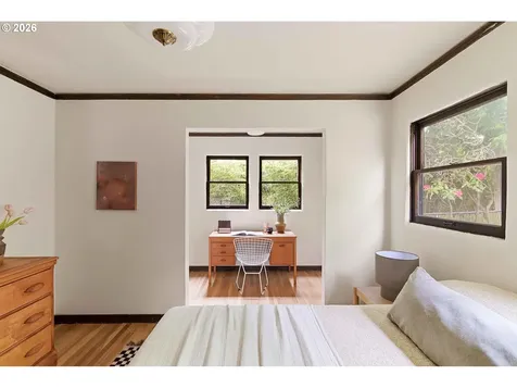 4225 NE Davis Street Portland OR 97213