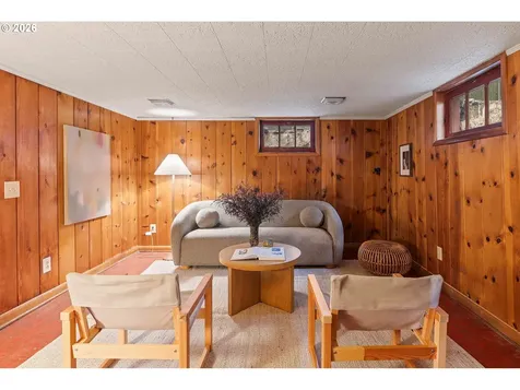 4225 NE Davis Street Portland OR 97213