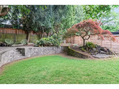 4225 NE Davis Street Portland OR 97213