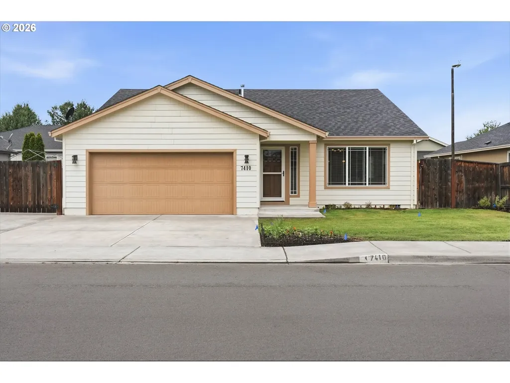 7410 Desert View Drive White City OR 97503
