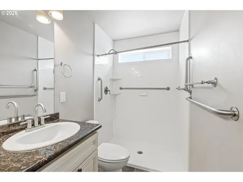 7410 Desert View Drive White City OR 97503