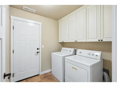 7410 Desert View Drive White City OR 97503