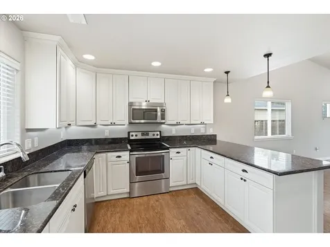 7410 Desert View Drive White City OR 97503