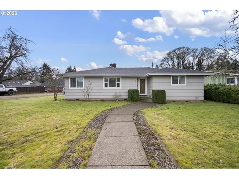 1409 Clark Avenue Cottage Grove OR 97424