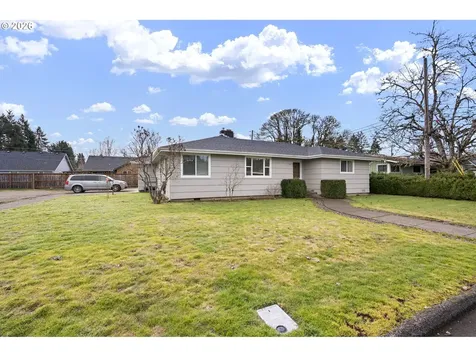 1409 Clark Avenue Cottage Grove OR 97424