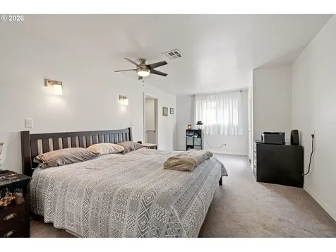 1409 Clark Avenue Cottage Grove OR 97424