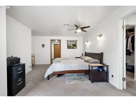 1409 Clark Avenue Cottage Grove OR 97424