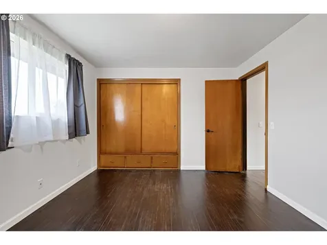 1409 Clark Avenue Cottage Grove OR 97424