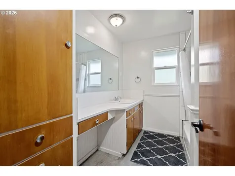 1409 Clark Avenue Cottage Grove OR 97424