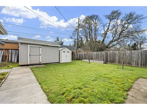 1409 Clark Avenue Cottage Grove OR 97424