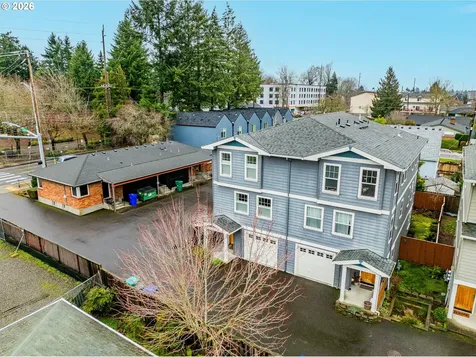 7594 SE Division Street Portland OR 97206