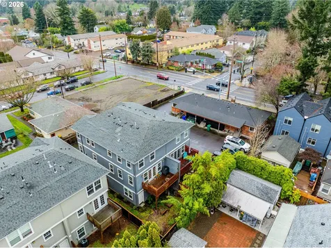 7594 SE Division Street Portland OR 97206