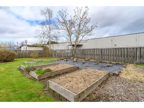 609 NE 19th Street Mcminnville OR 97128