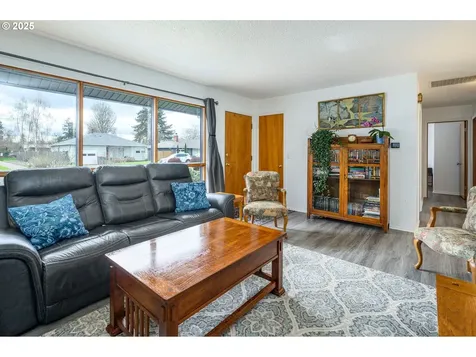 609 NE 19th Street Mcminnville OR 97128