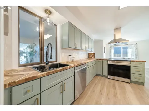 2775 NE Linden Avenue Gresham OR 97030