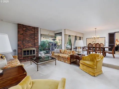 8575 SW Bridletrail Avenue Beaverton OR 97008