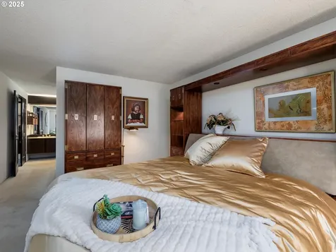 8575 SW Bridletrail Avenue Beaverton OR 97008