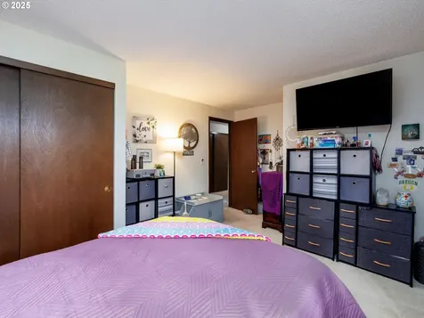 8575 SW Bridletrail Avenue Beaverton OR 97008