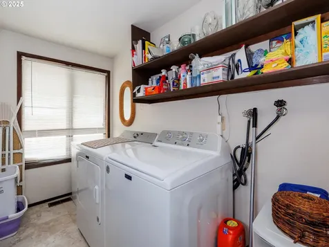 8575 SW Bridletrail Avenue Beaverton OR 97008