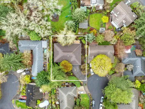 8575 SW Bridletrail Avenue Beaverton OR 97008