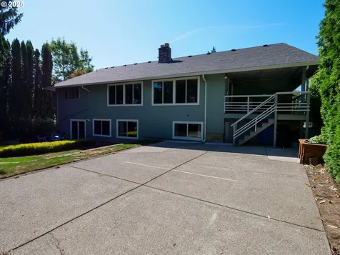 3565 SE El Camino Drive Gresham OR 97080