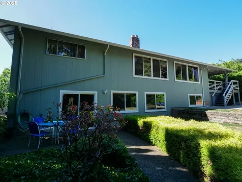 3565 SE El Camino Drive Gresham OR 97080