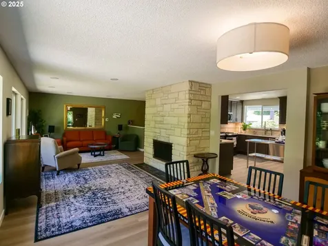 3565 SE El Camino Drive Gresham OR 97080
