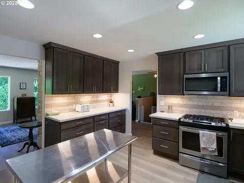 3565 SE El Camino Drive Gresham OR 97080