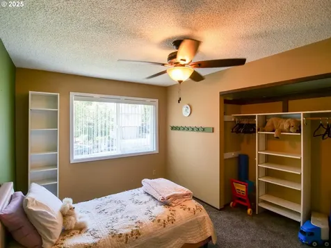 3565 SE El Camino Drive Gresham OR 97080