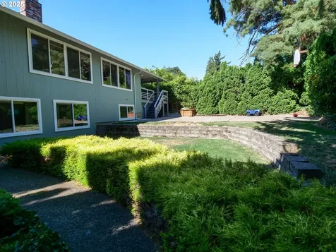 3565 SE El Camino Drive Gresham OR 97080