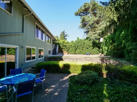 3565 SE El Camino Drive Gresham OR 97080