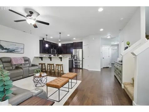 10610 NW 303rd Place North Plains OR 97133